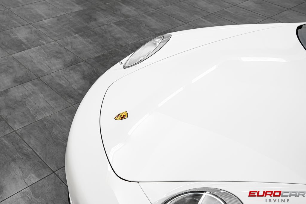 Used 2010 Porsche 911 Turbo AWD/4WD image 11