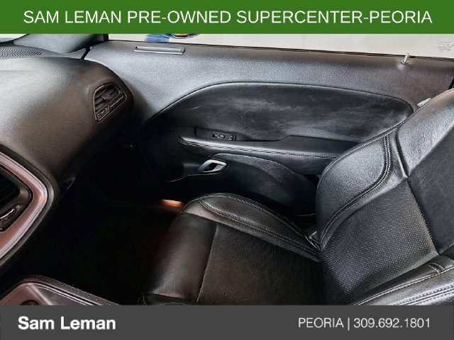 Used 2023 Dodge Challenger SXT RWD image 23