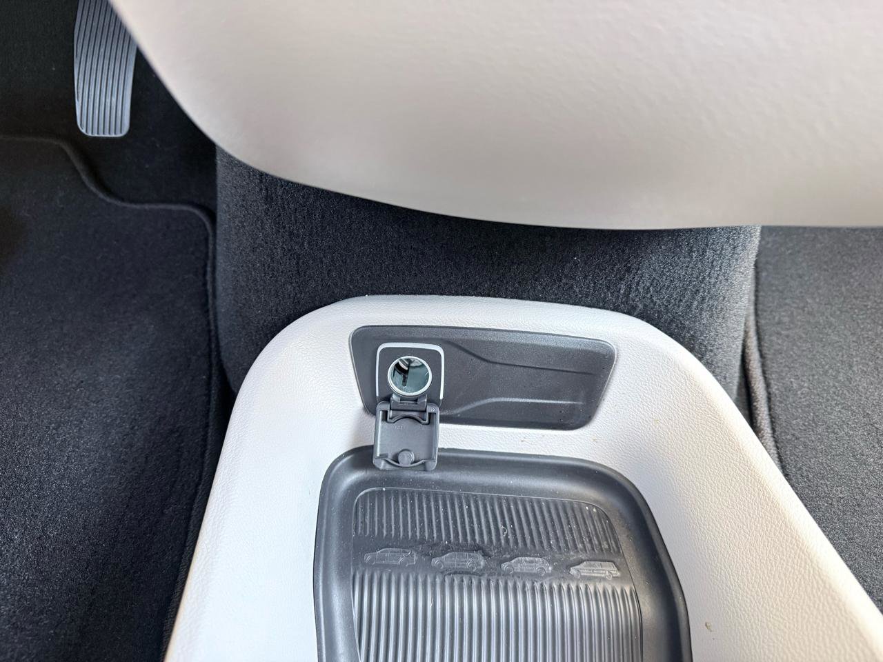 Used 2024 Chrysler Pacifica Touring-L image 24