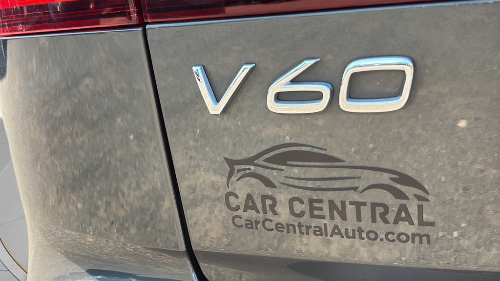 Used 2021 Volvo V60 T5 Momentum FWD image 26