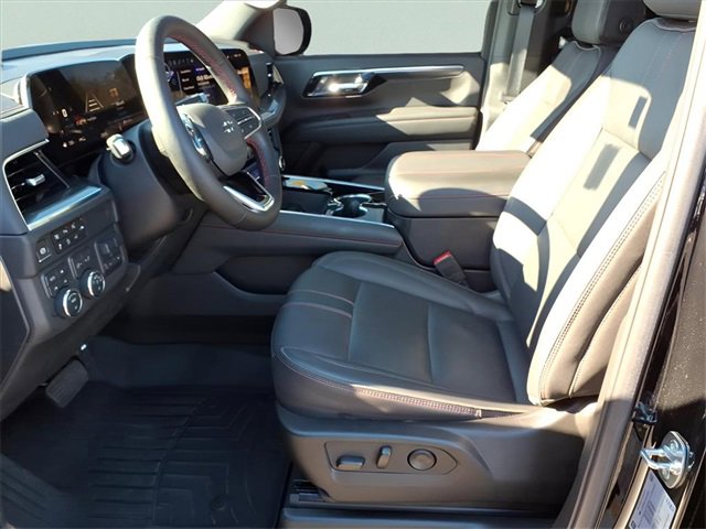 Used 2025 Chevrolet Tahoe RST w/ RST Capability Package image 16