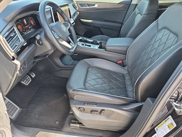 Used 2024 Volkswagen Atlas SEL Premium R-Line AWD/4WD image 17
