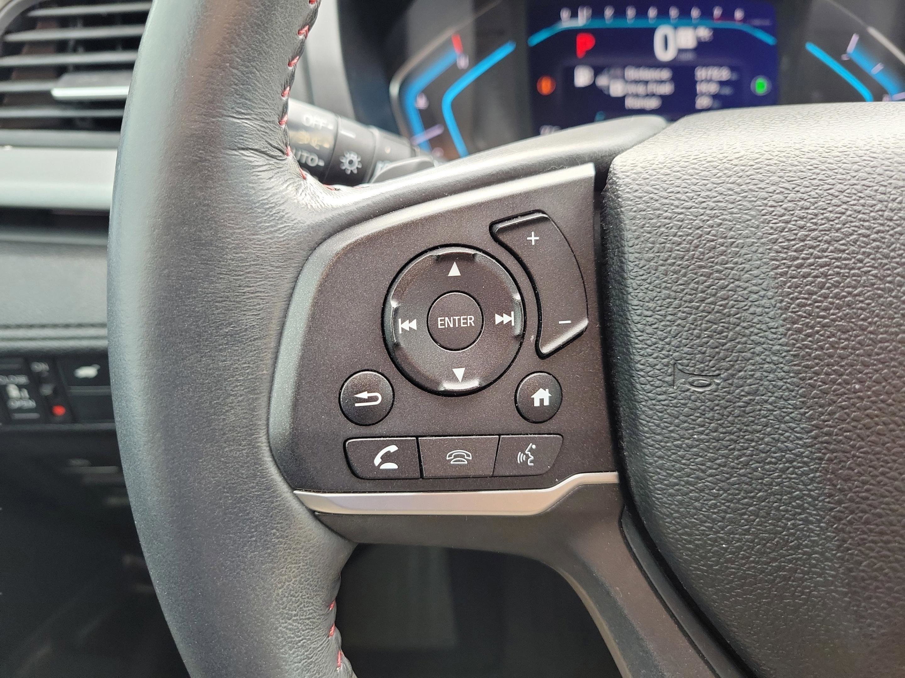 Certified 2024 Honda Odyssey Sport image 16