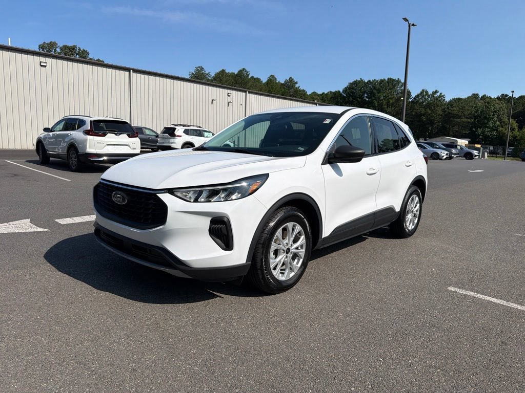 Used 2024 Ford Escape Active FWD image 1