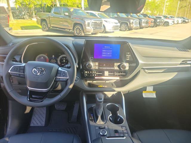 Certified 2026 Toyota Highlander XSE image 18