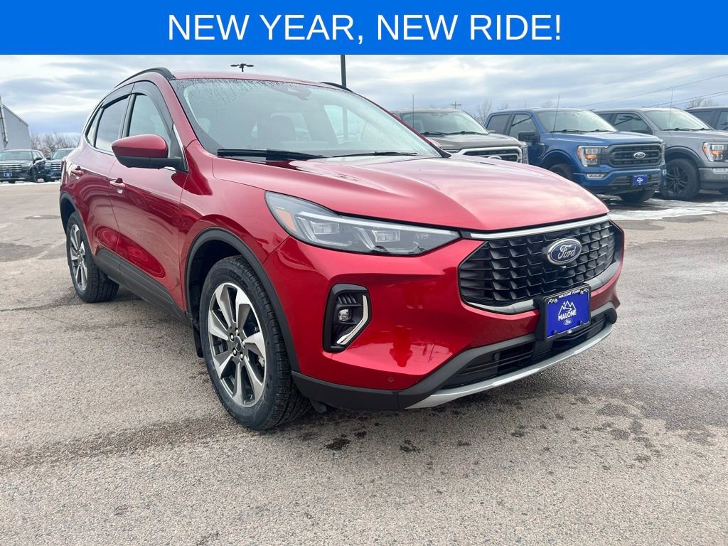 Used 2023 Ford Escape Platinum w/ Class II Trailer Tow Package image 8