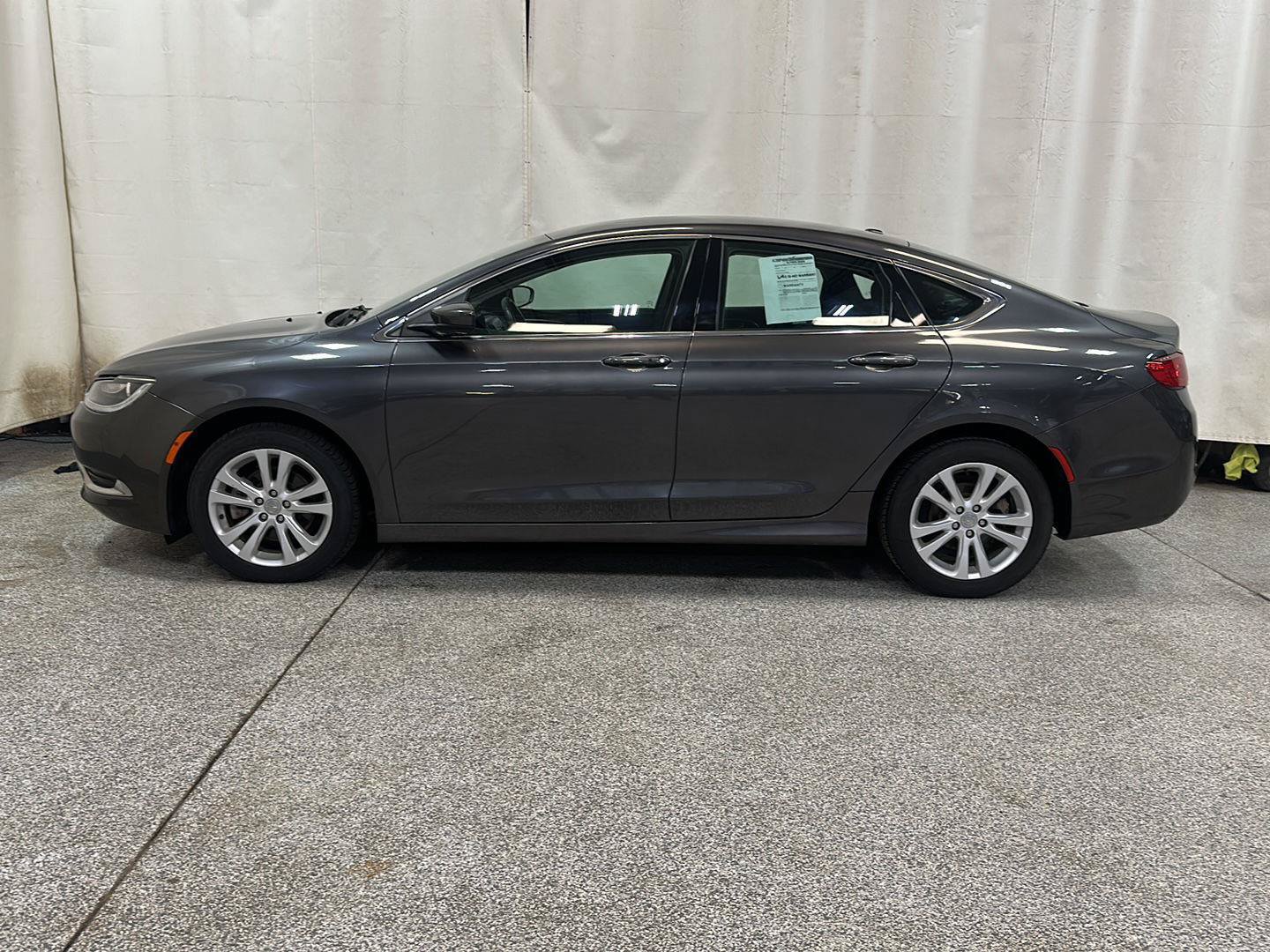 Used 2016 Chrysler 200 Limited w/ Convenience Group FWD image 2