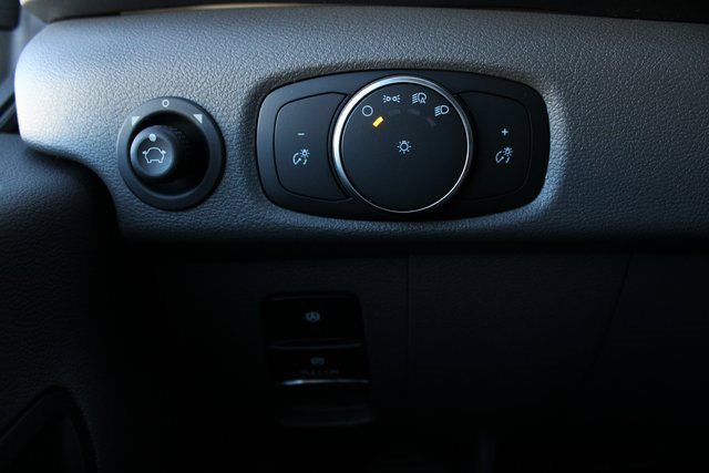 New 2026 Ford Transit 250 148 Medium Roof w/ Load Area Protection Package image 14