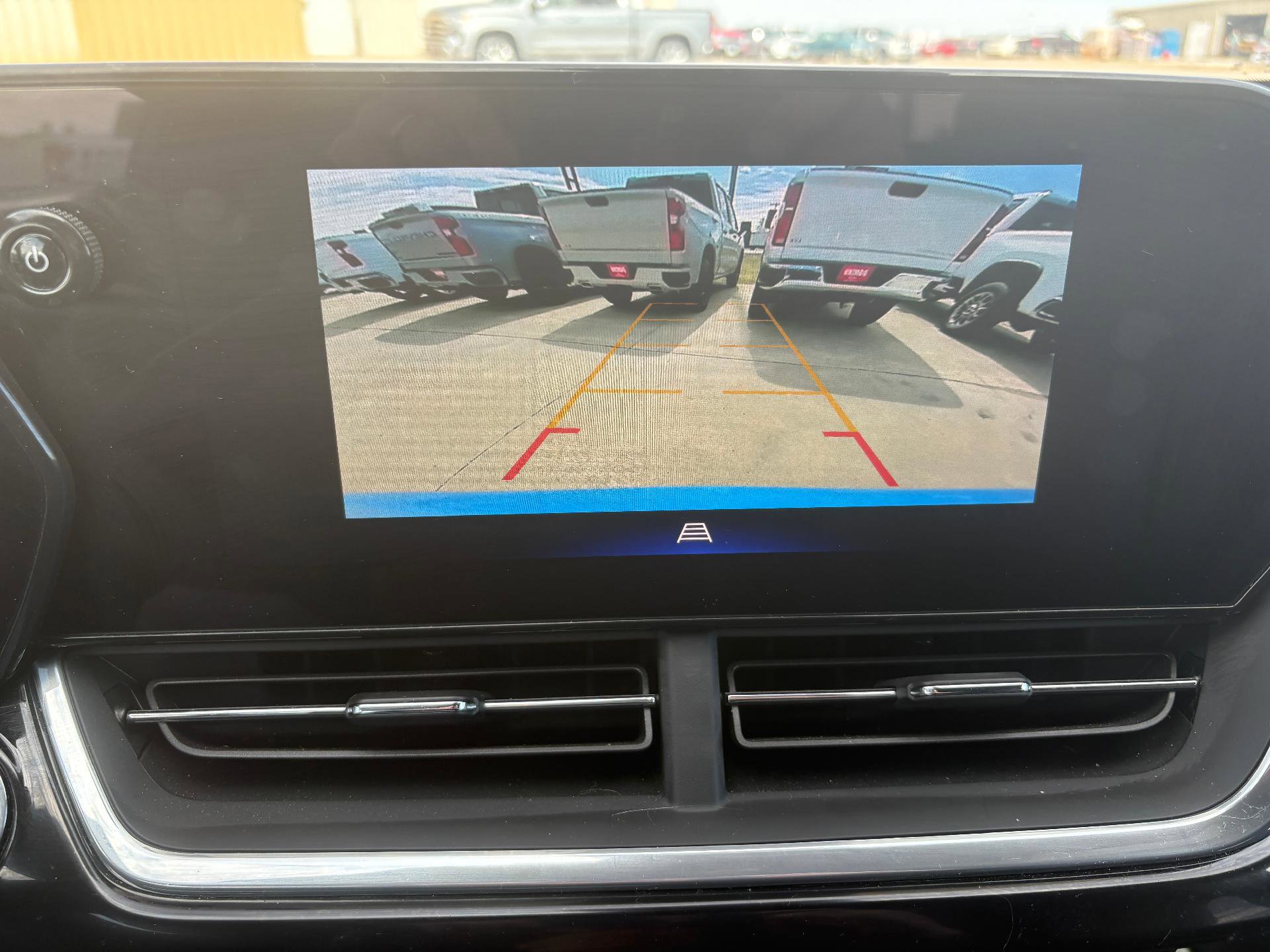 Used 2024 Chevrolet Trax RS w/ Sunroof Package image 23