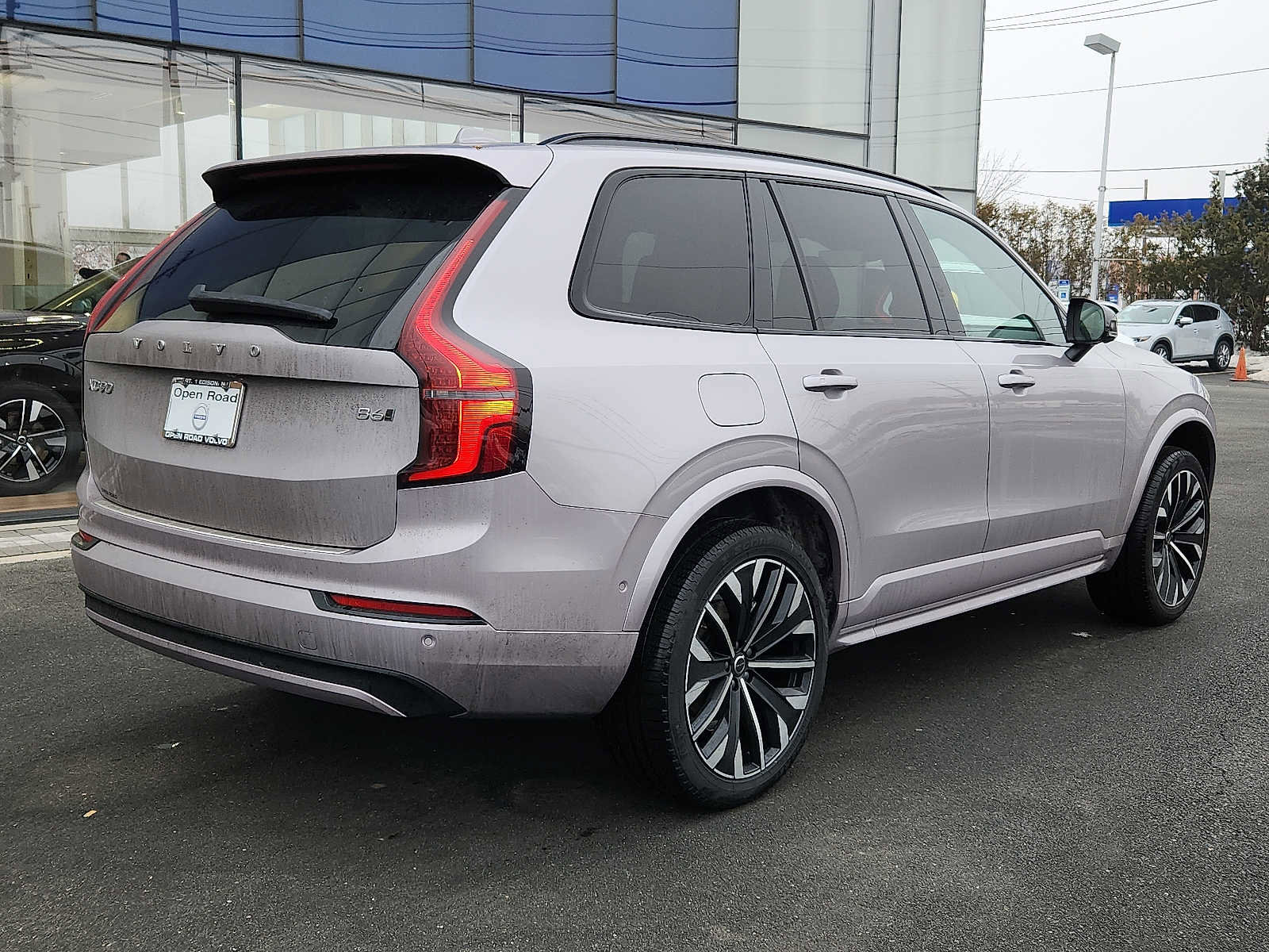 Used 2026 Volvo XC90 B6 Ultra w/ Protection Package Premier image 6