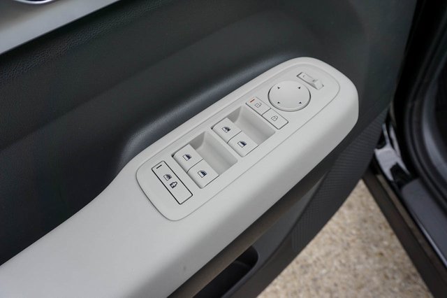 Certified 2026 Hyundai Santa Fe SE FWD image 15