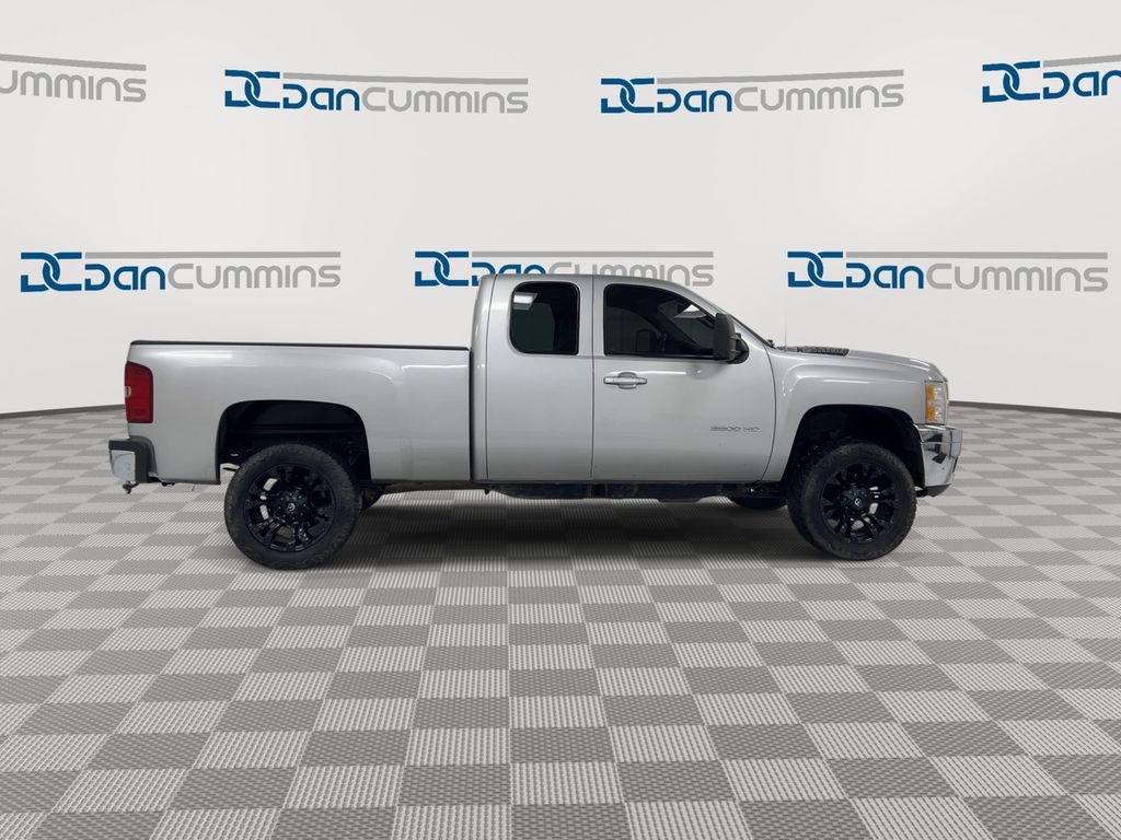 Used 2011 Chevrolet Silverado 2500 LTZ w/ LTZ Plus Package AWD/4WD image 9