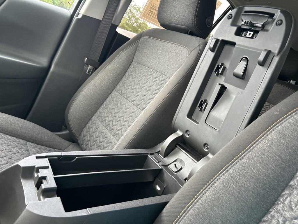 Used 2023 Chevrolet Equinox LT image 31