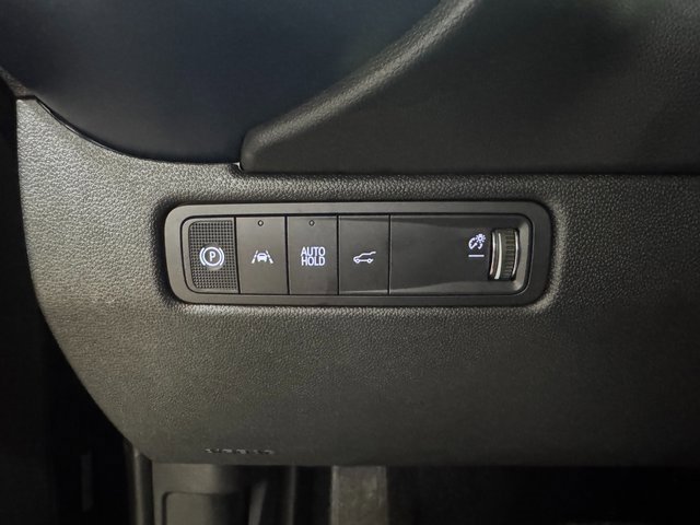 Used 2025 Chevrolet Equinox EV LT w/ Convenience Package image 10