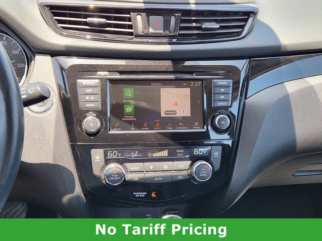 Used 2022 Nissan Rogue Sport SL AWD/4WD image 16