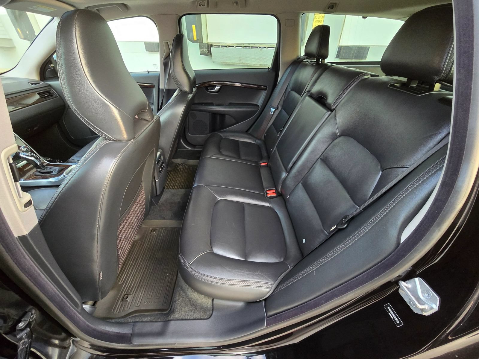 Used 2016 Volvo XC70 T5 Premier w/ Proximity Package AWD/4WD image 15