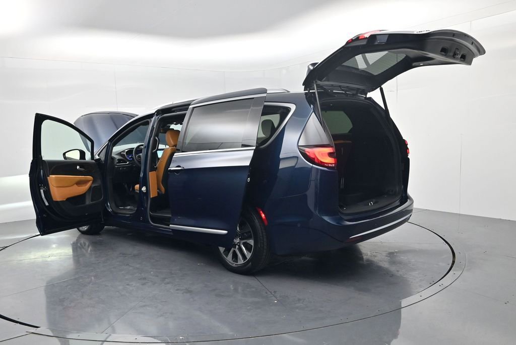 Used 2023 Chrysler Pacifica Pinnacle image 65