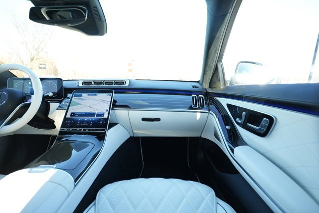 Certified 2023 Mercedes-Benz S 500 4MATIC image 27