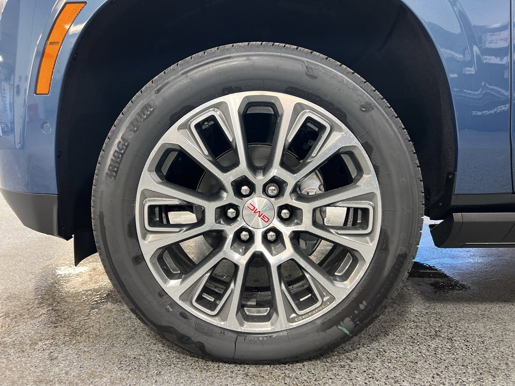 New 2026 GMC Yukon XL Denali w/ Sun & Power Step Package AWD/4WD image 14