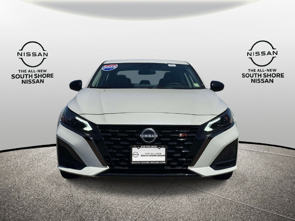 Certified 2025 Nissan Altima 2.5 SR w/ SR Premium Package AWD/4WD image 2