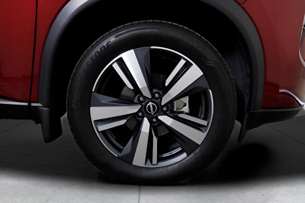Used 2024 Nissan Rogue SL w/ SL Premium Package image 36