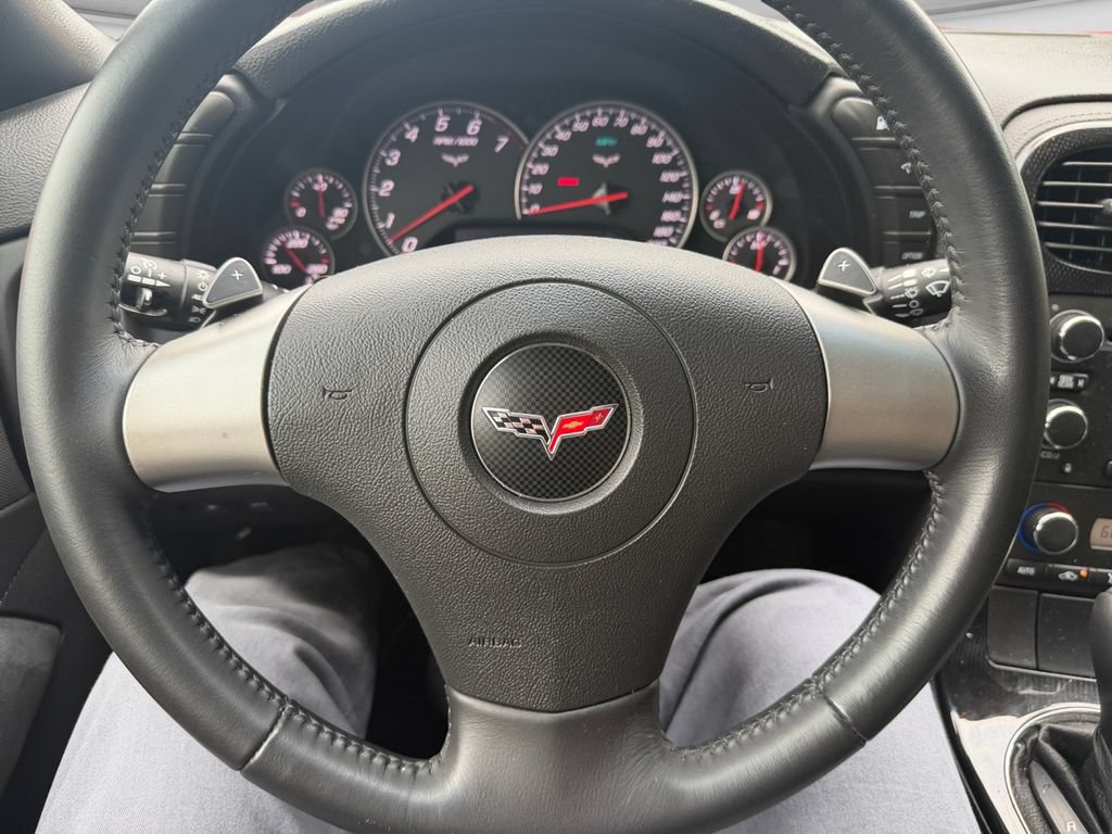 Used 2008 Chevrolet Corvette Coupe RWD image 16