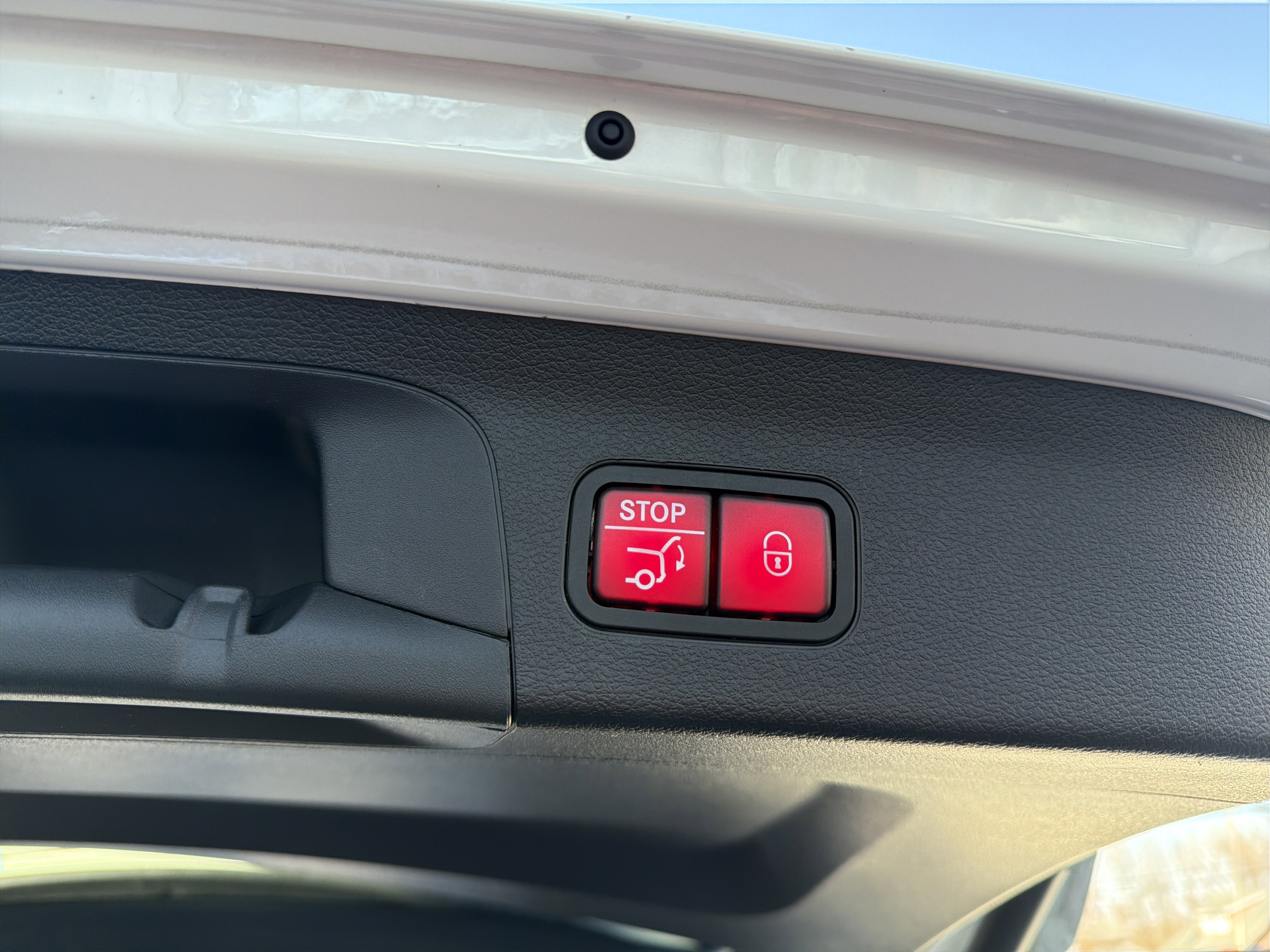 Used 2022 Mercedes-Benz GLS 450 4MATIC image 32