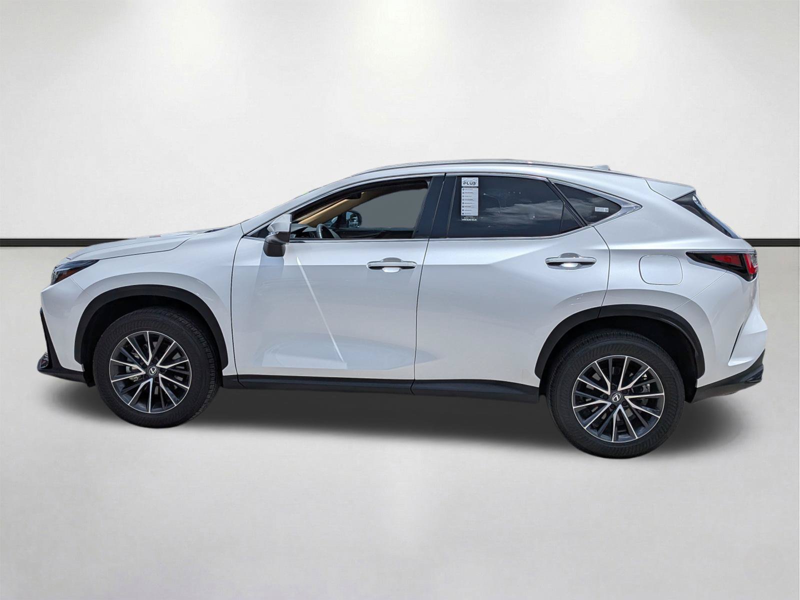 Used 2024 Lexus NX 250 FWD w/ Towing Package (2000 Lbs) image 7