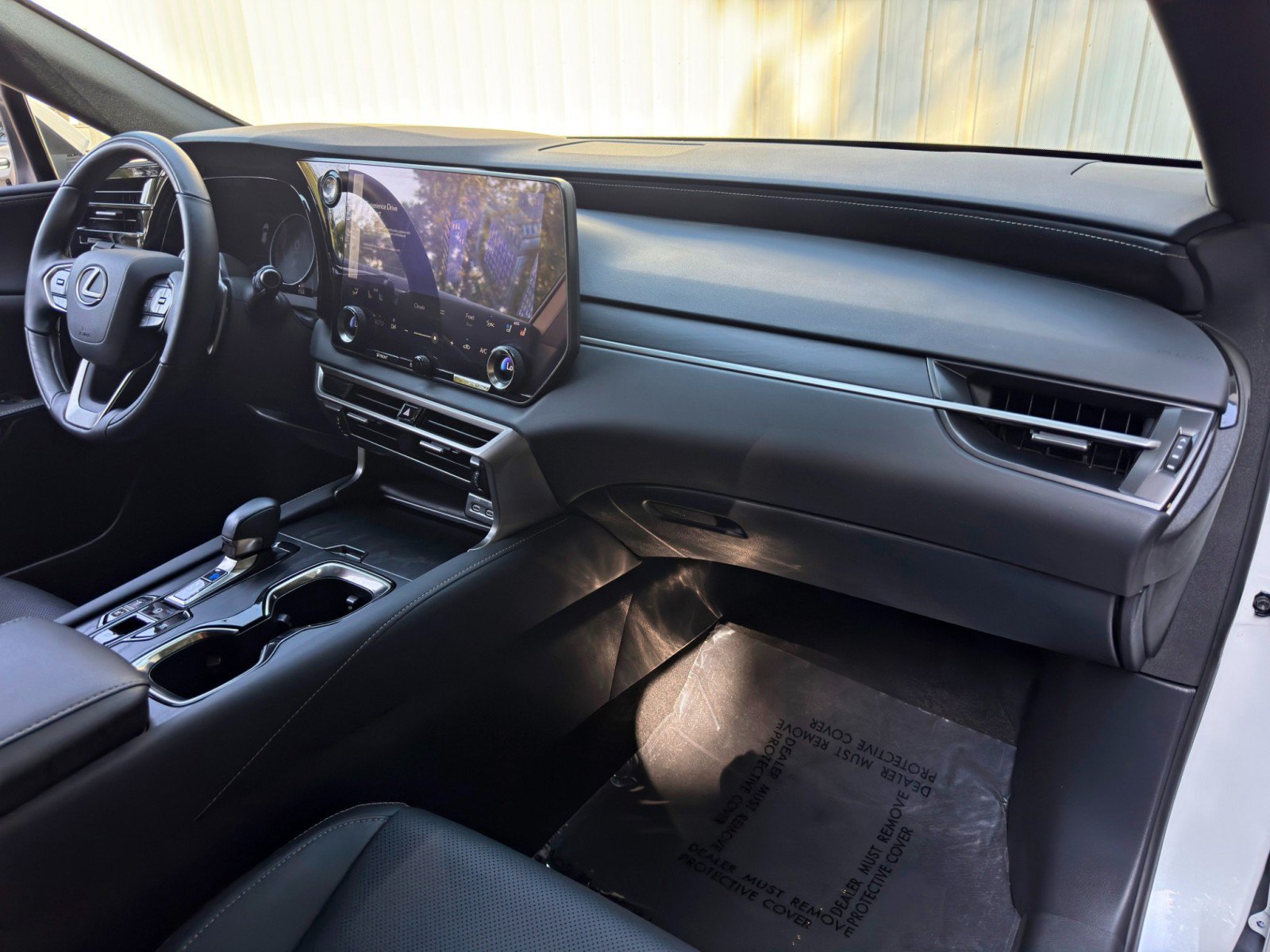 Used 2023 Lexus RX 350h w/ Cold Area Package AWD/4WD image 15