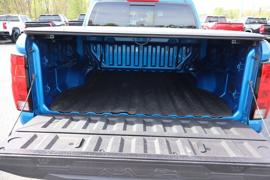 Used 2023 Chevrolet Colorado LT w/ LT Convenience Package II AWD/4WD image 33