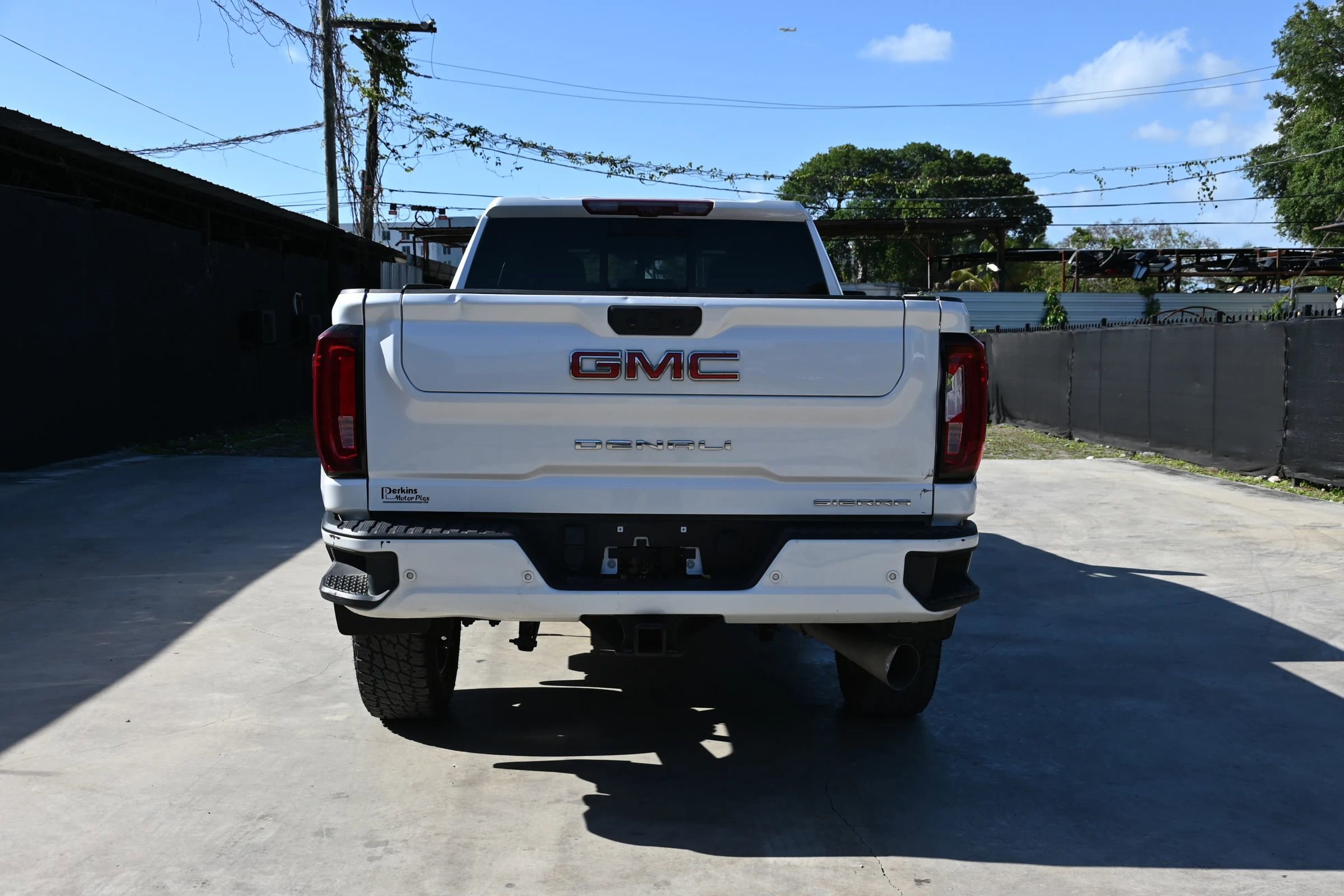 Used 2023 GMC Sierra 2500 Denali w/ Denali Ultimate Package AWD/4WD image 4