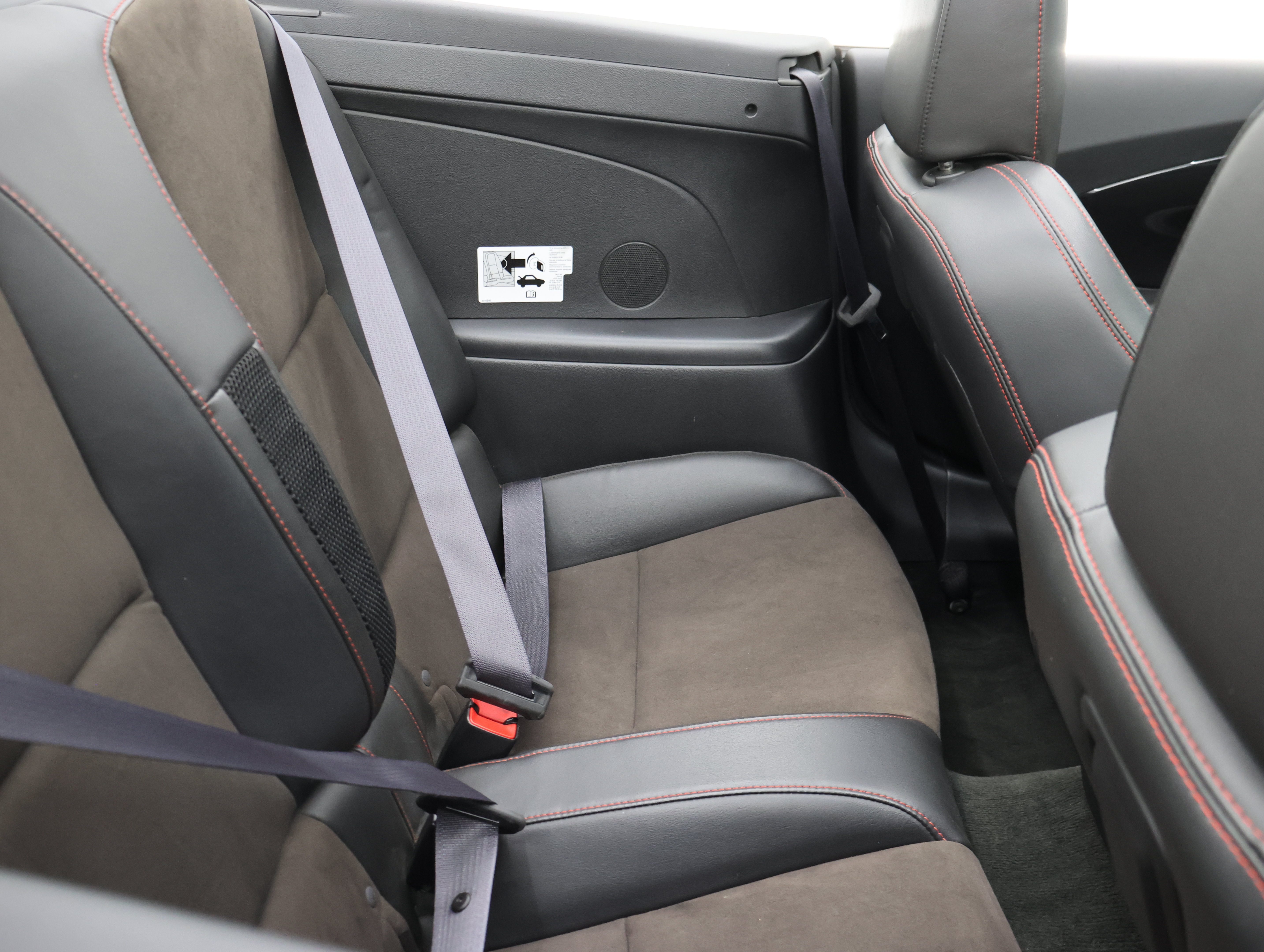 Used 2015 Chevrolet Camaro ZL1 RWD image 58