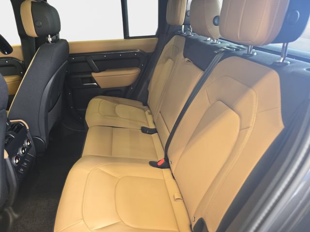 Certified 2025 Land Rover Defender 110 V8 AWD/4WD image 16