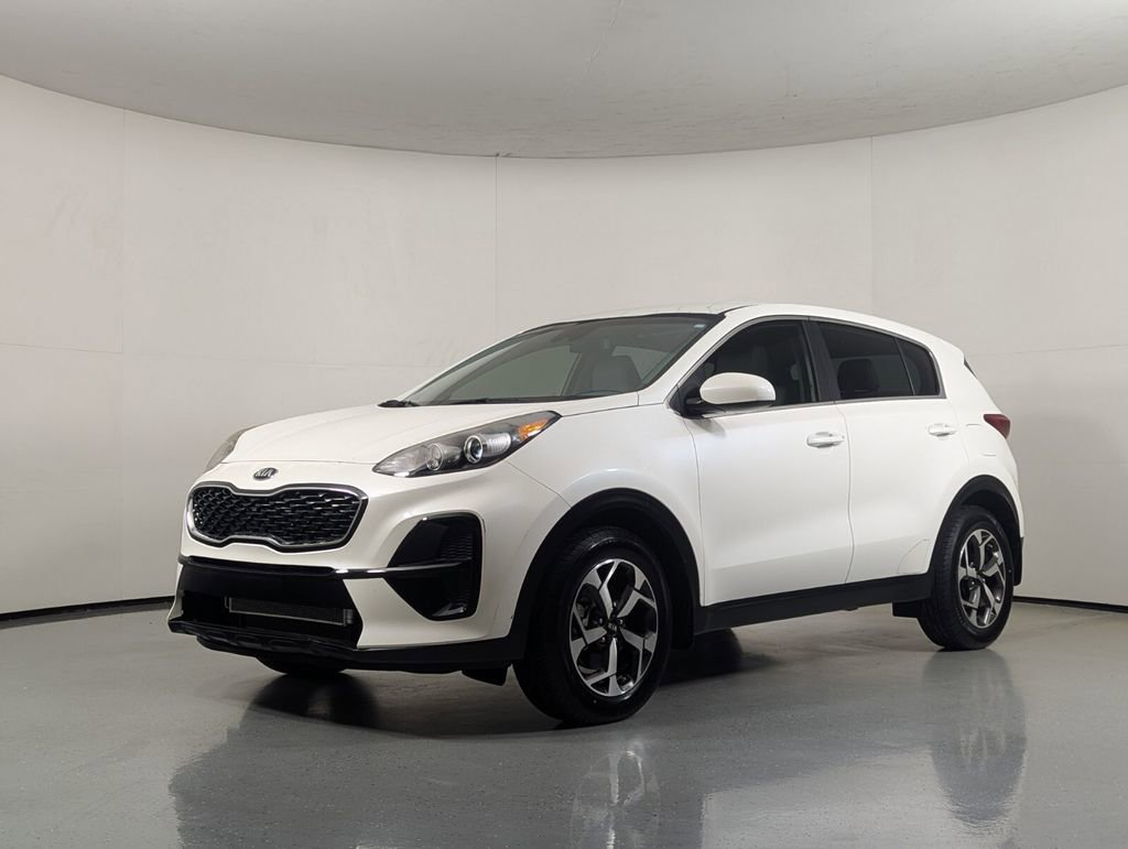 Used 2022 Kia Sportage LX image 3