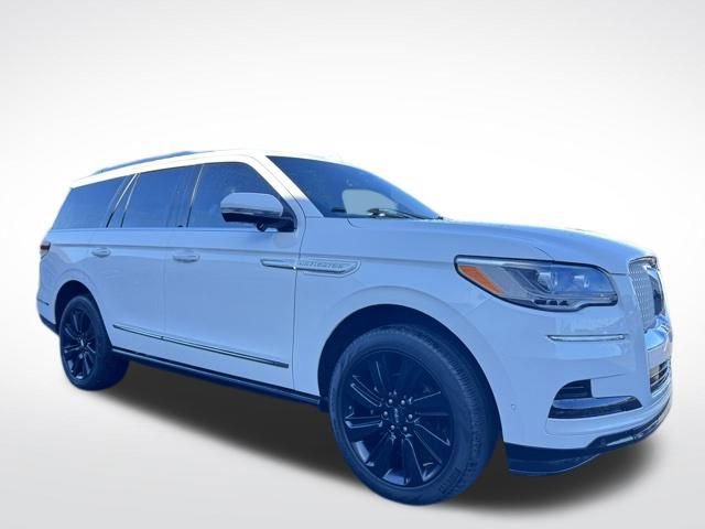 Certified 2022 Lincoln Navigator Reserve image 4