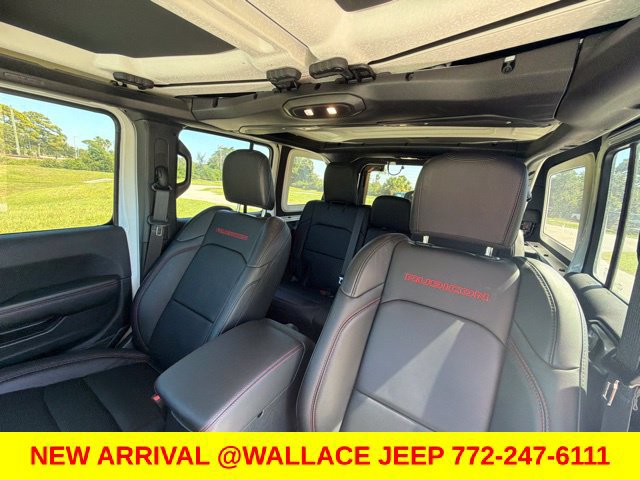 Used 2024 Jeep Wrangler Unlimited Rubicon AWD/4WD image 10