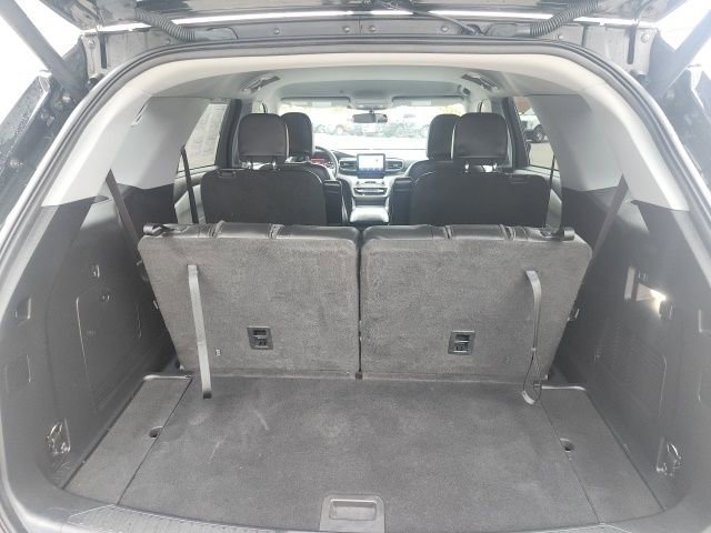 Used 2022 Ford Explorer XLT w/ Equipment Group 202A image 15