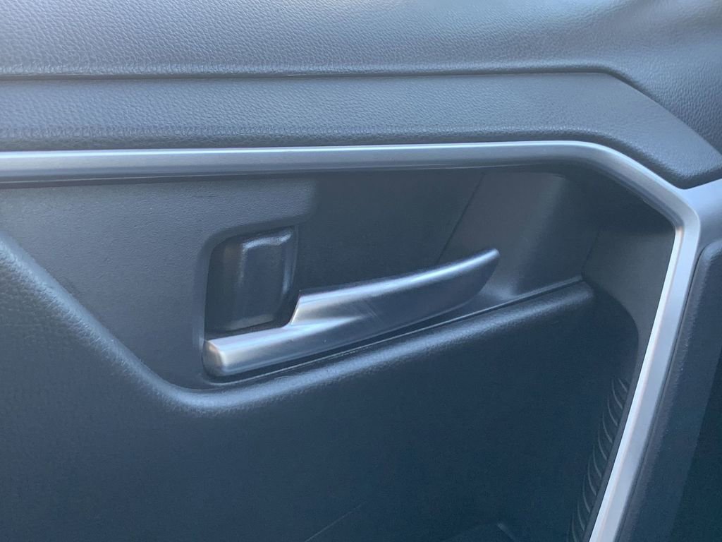 Used 2024 Toyota RAV4 XLE image 16