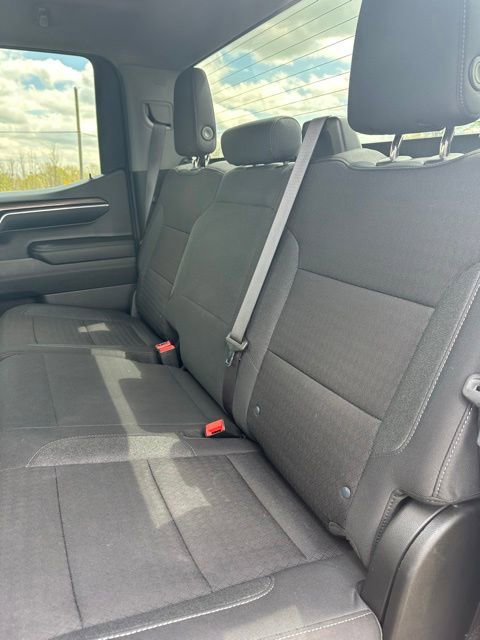 Used 2024 Chevrolet Silverado 1500 LT AWD/4WD image 31