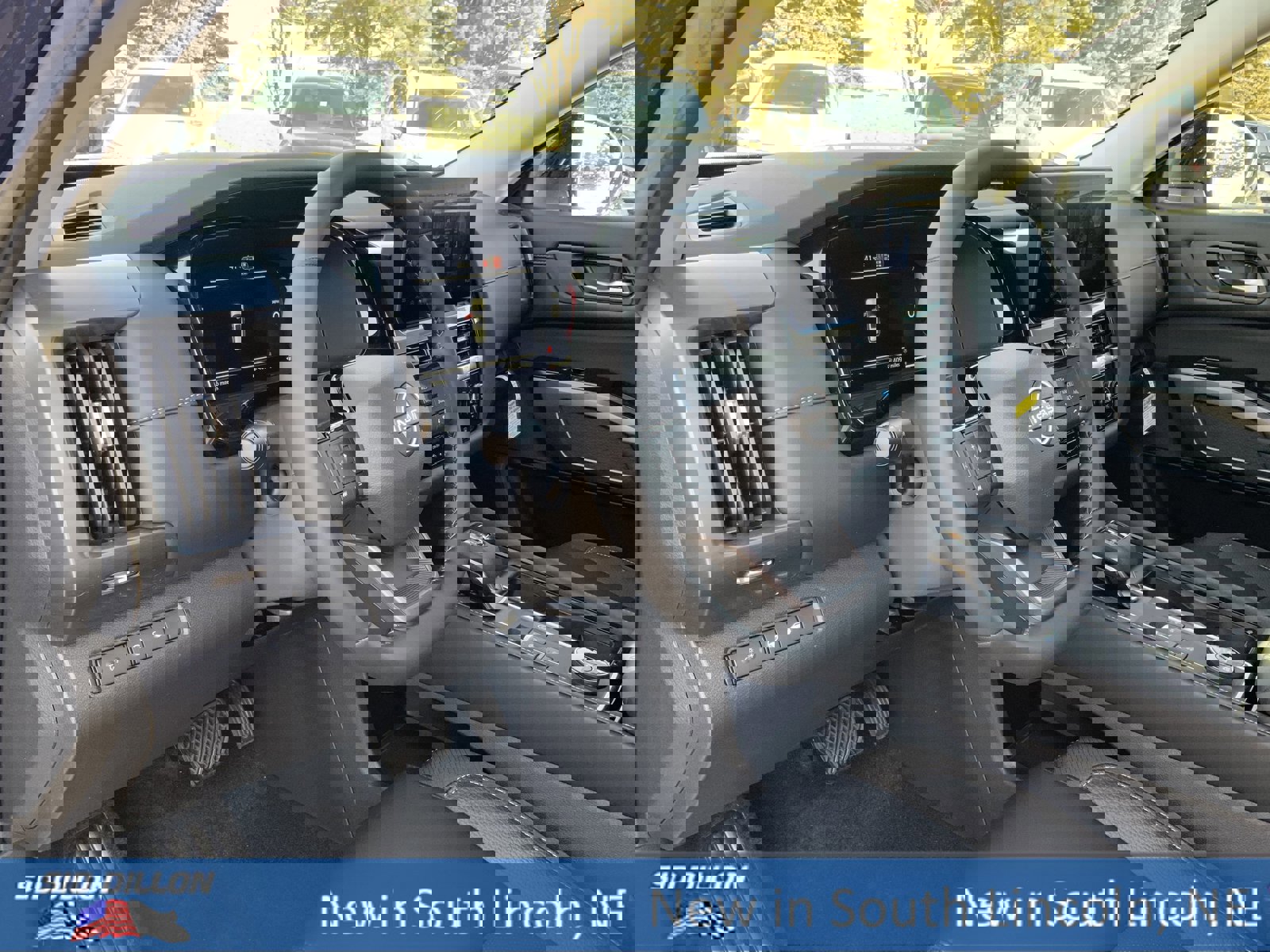 New 2026 Nissan Pathfinder SL image 6