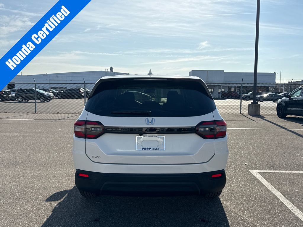 Certified 2023 Honda Pilot LX image 7