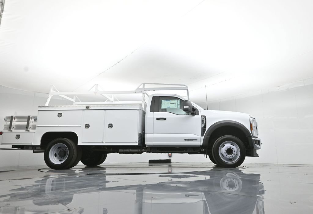 New 2025 Ford F450 XL w/ XL Chrome Package RWD image 56