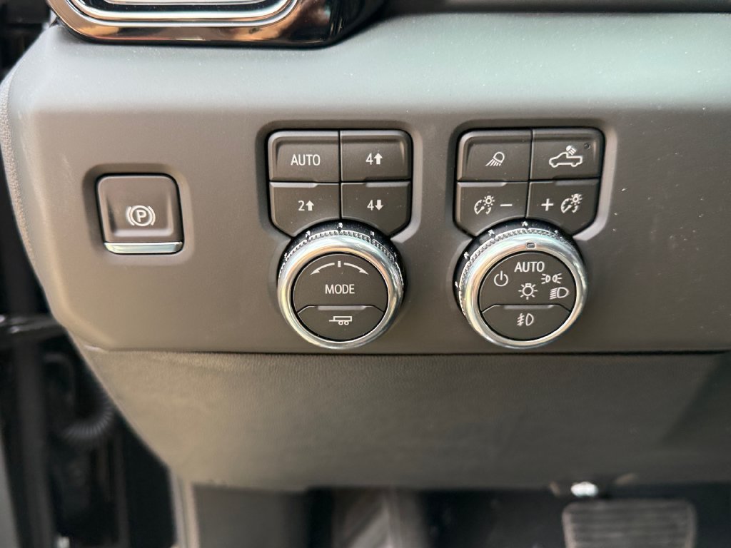 New 2026 GMC Sierra 1500 AT4 w/ AT4 Premium Package AWD/4WD image 14