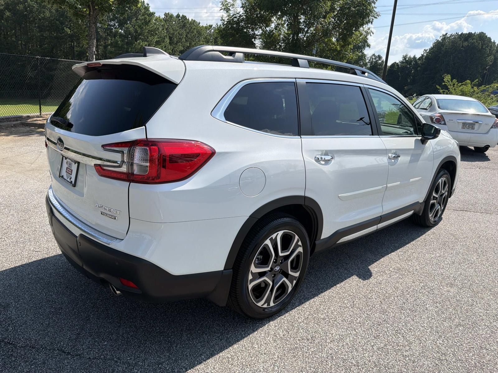 Used 2026 Subaru Ascent Touring AWD/4WD image 8
