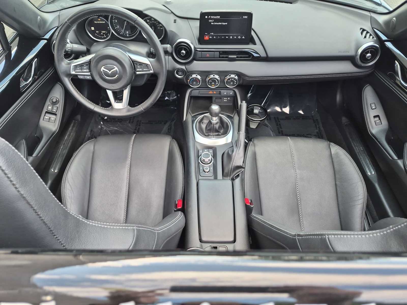 Used 2021 MAZDA MX-5 Miata Grand Touring RWD image 17