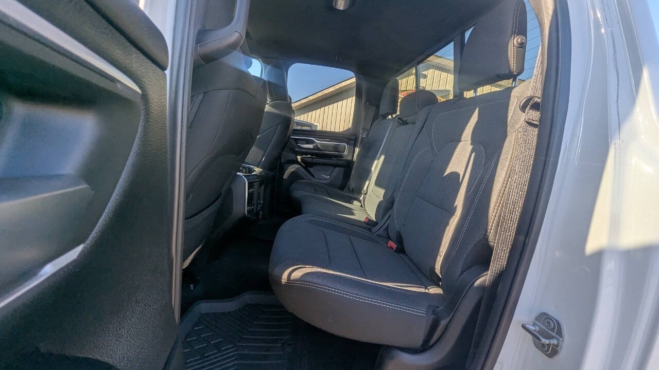 Used 2019 RAM 1500 Big Horn AWD/4WD image 14