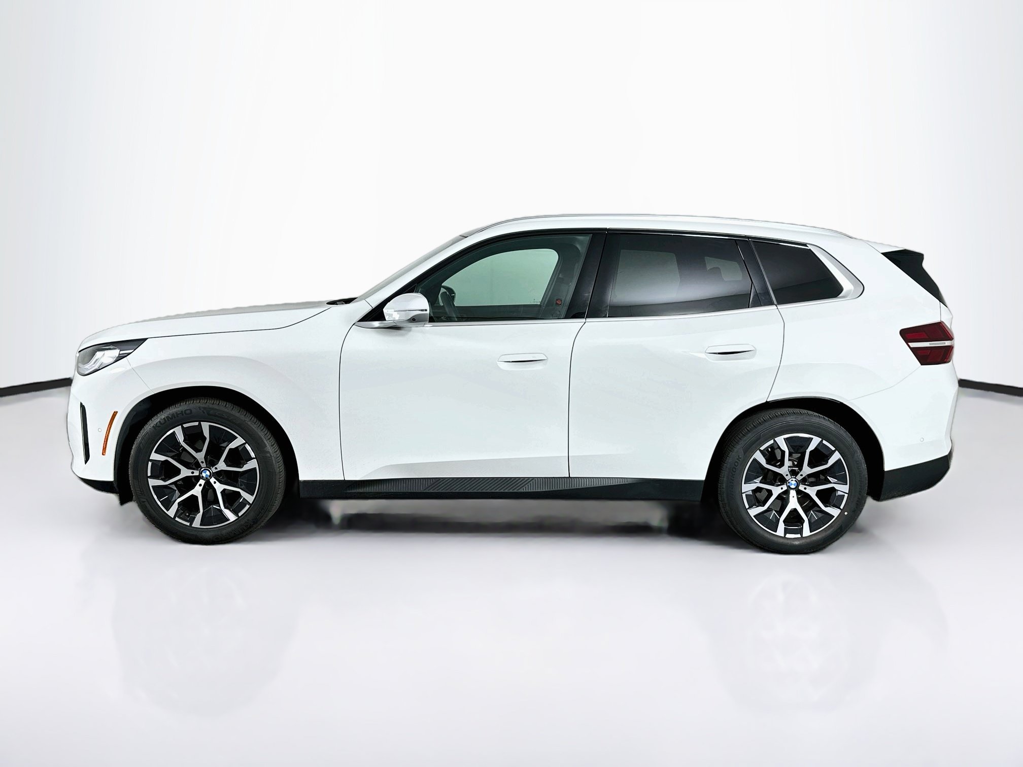 Used 2026 BMW X3 xDrive30i w/ Premium Package AWD/4WD image 4
