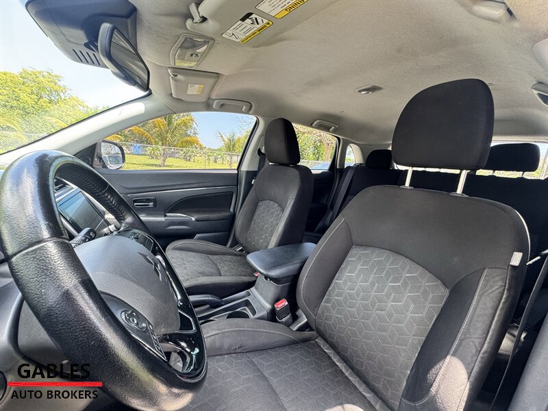 Used 2021 Mitsubishi Outlander Sport SE FWD image 23