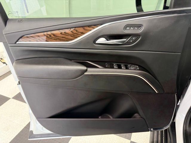 Used 2023 Cadillac Escalade Sport Platinum image 18