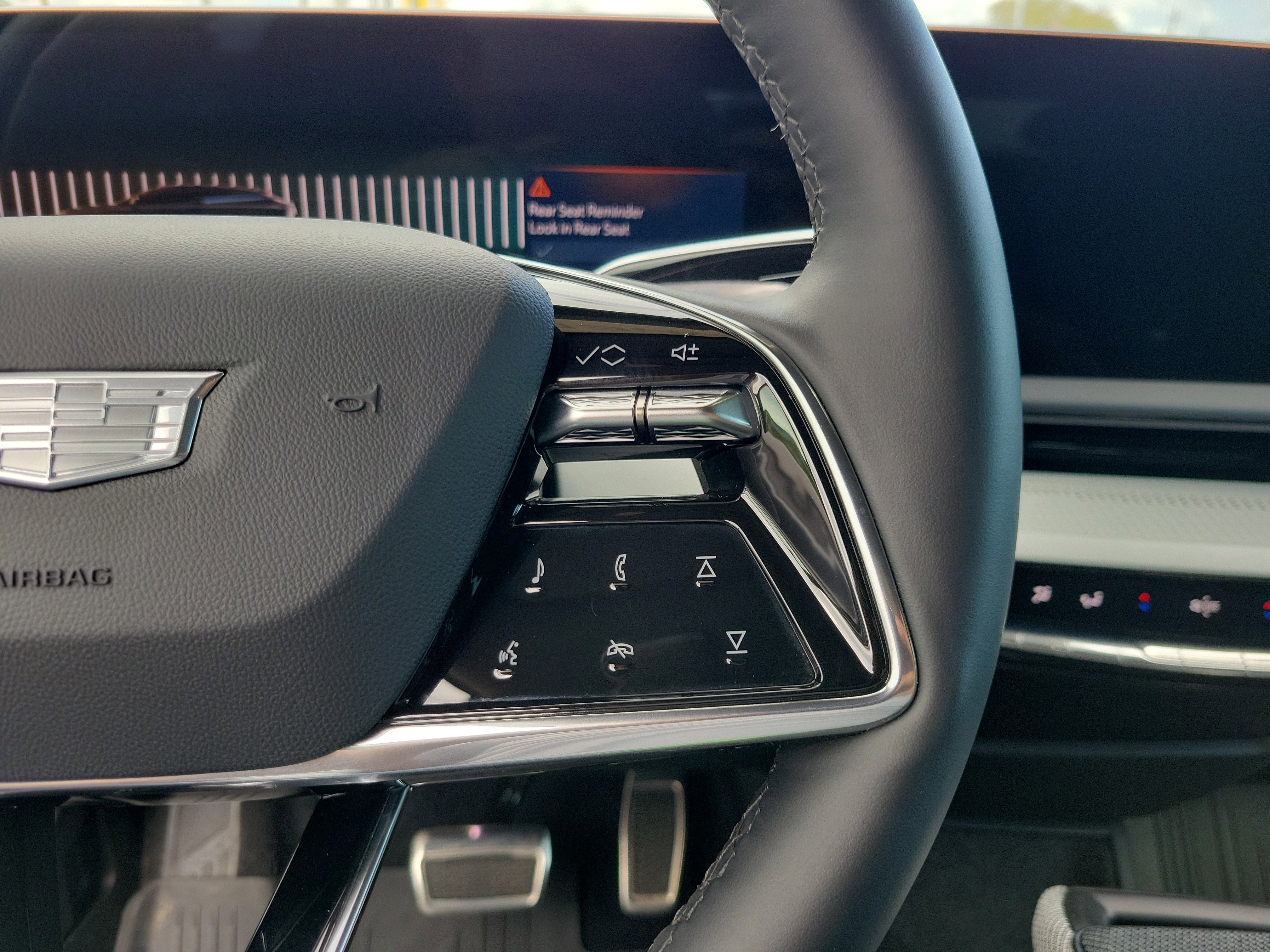 Certified 2025 Cadillac Optiq Sport 2 w/ LPO, Floor Liner Package image 30